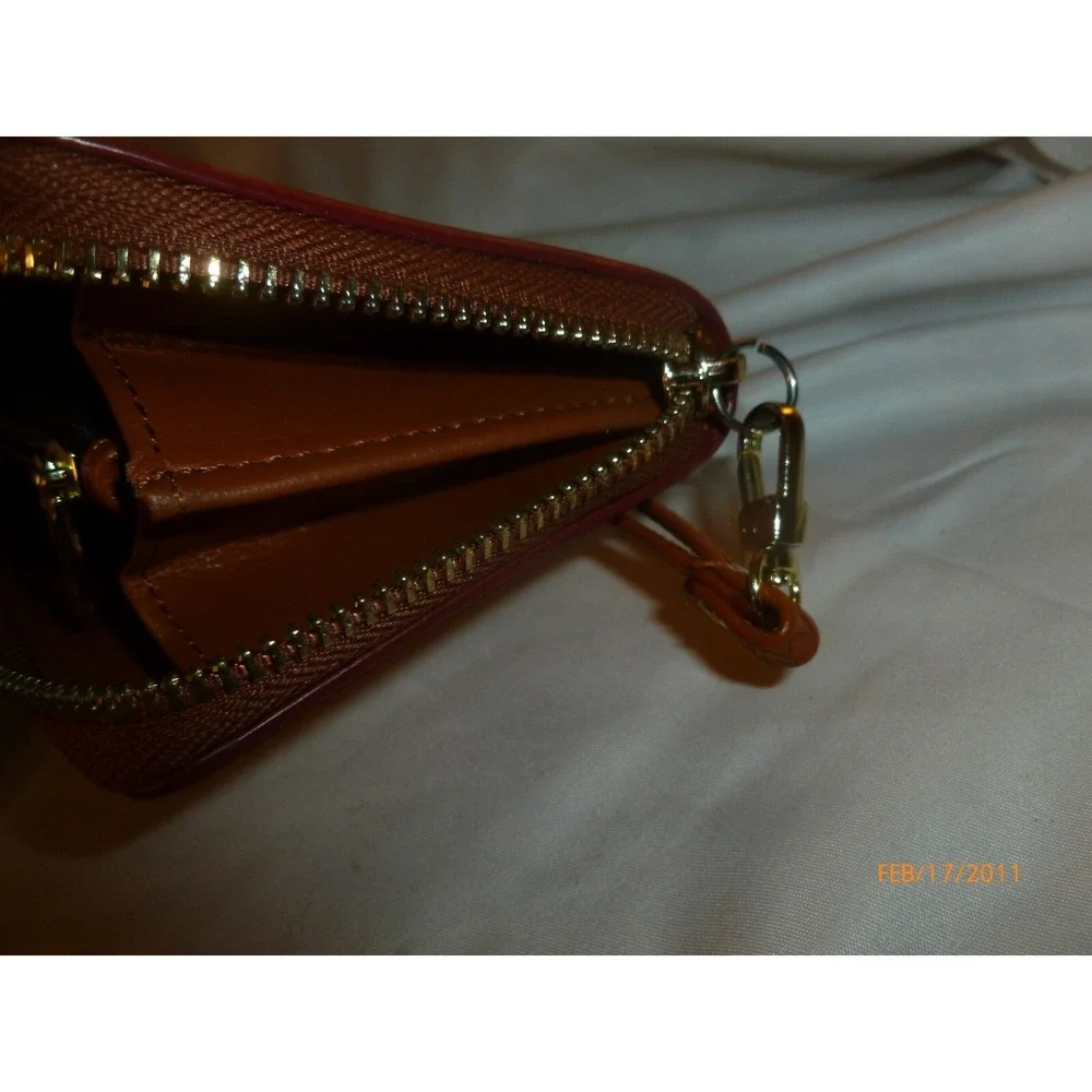 Las Vegas Embossed Brown Leather Zip‎ Around Wristlet Wallet Palm Trees Souvenir